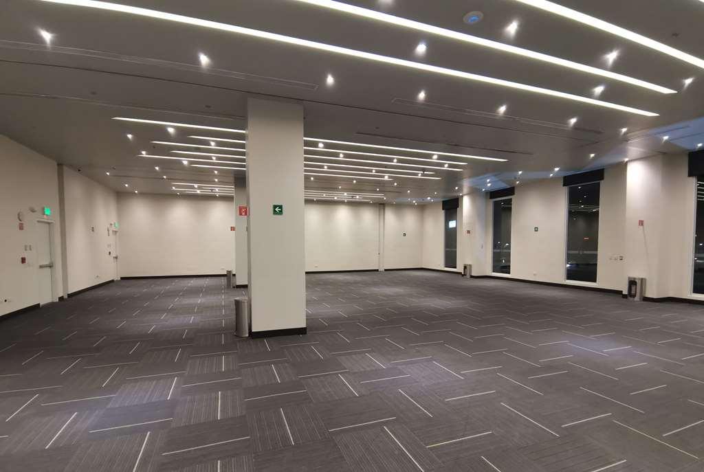 蒙特雷阿波达卡机场区温德姆华美达安可酒店 Apodaca 设施 照片
